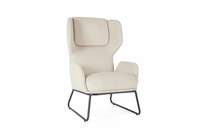 Beżowy Fotel OPHELIA – elegancki, wysoki, stalowa konstrukcja, tapicerowany poliesterem