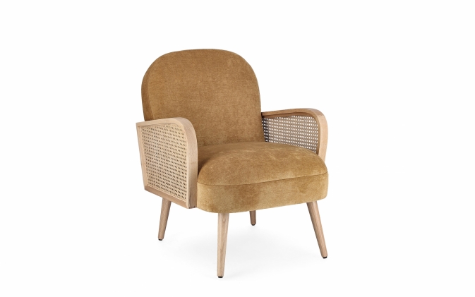 Bursztynowy fotel DALIDA – aksamitny welur, drewno i rattan, elegancja i komfort od Bizzotto