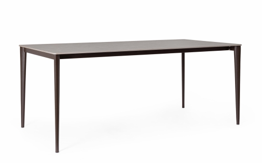 Ciemny brąz Dostępny