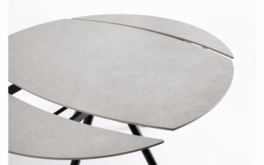 Czarny/Jasnoszary Dostępny Czarny/Jasnoszary Dostępny